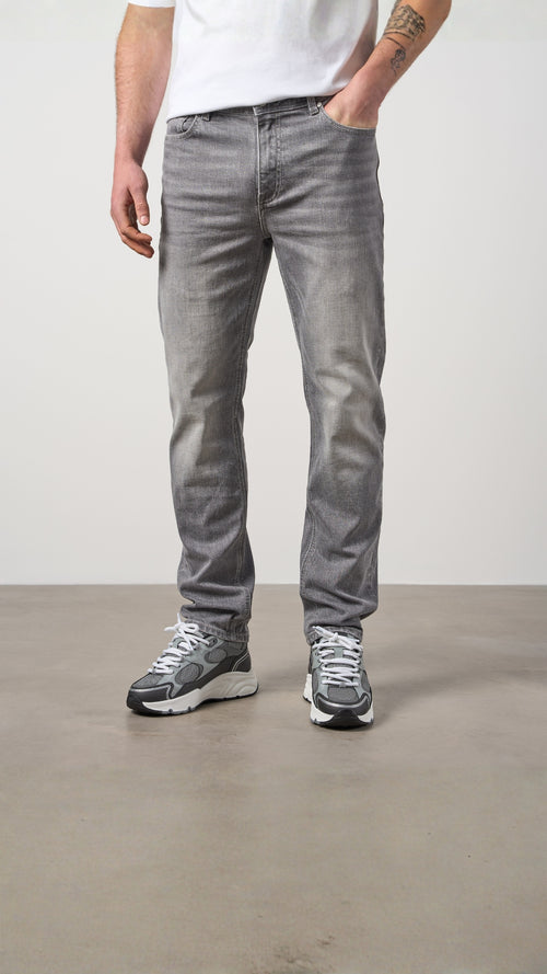 Straight Leg Denim Jeans Grey